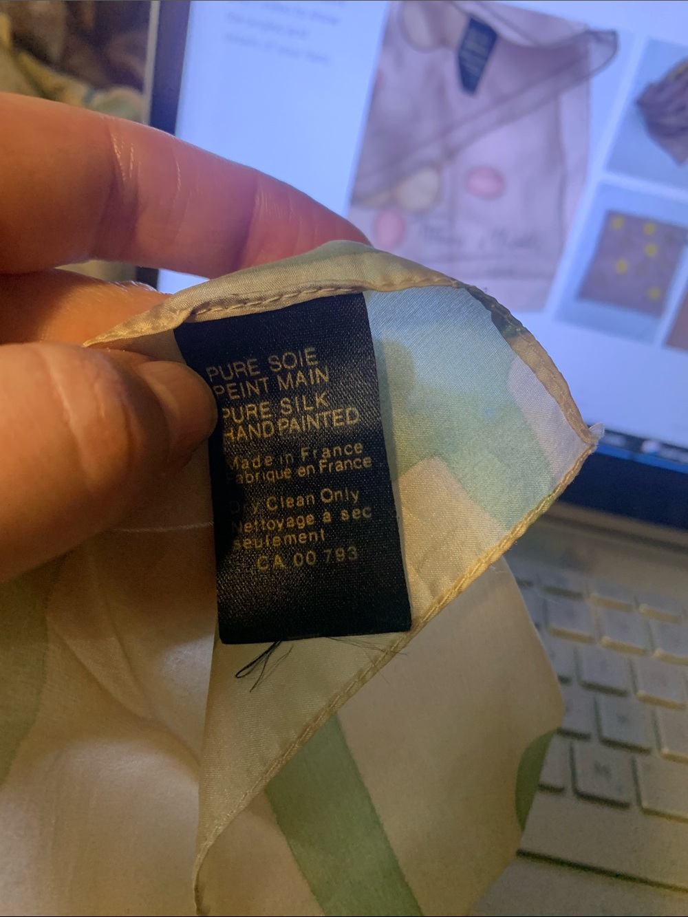 Vintage Holt Renfrew Remoy d'Urville Hand Painted Silk Scarf Made inFrance GREEN - Picture 8 of 8